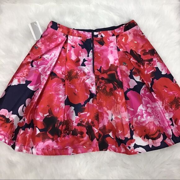 My Michelle Pink Pleated Floral Print Flare Mini Skirt Size 13 - Picture 3 of 8